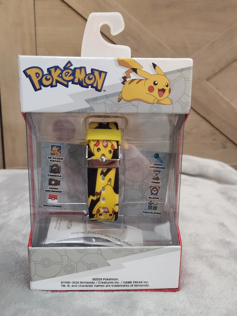 Pokémon Pikachu Interactive Kids Smartwatch with Touchscreen- new in box